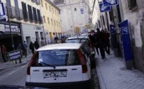 coche-hibrido-renovar-estacionamiento-regulado-Pacs del Penedès