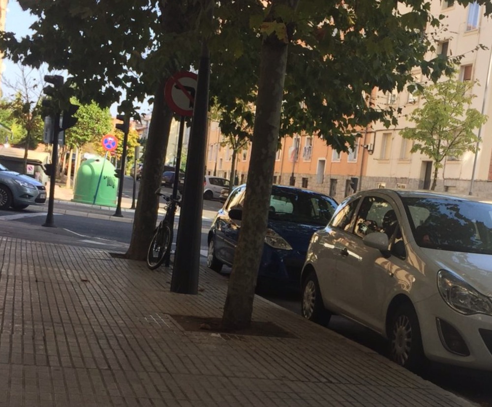 servicio abonar parking verde La Zaida vehiculo-hibrido-recurrir-multa-parking-verde-La Zaida