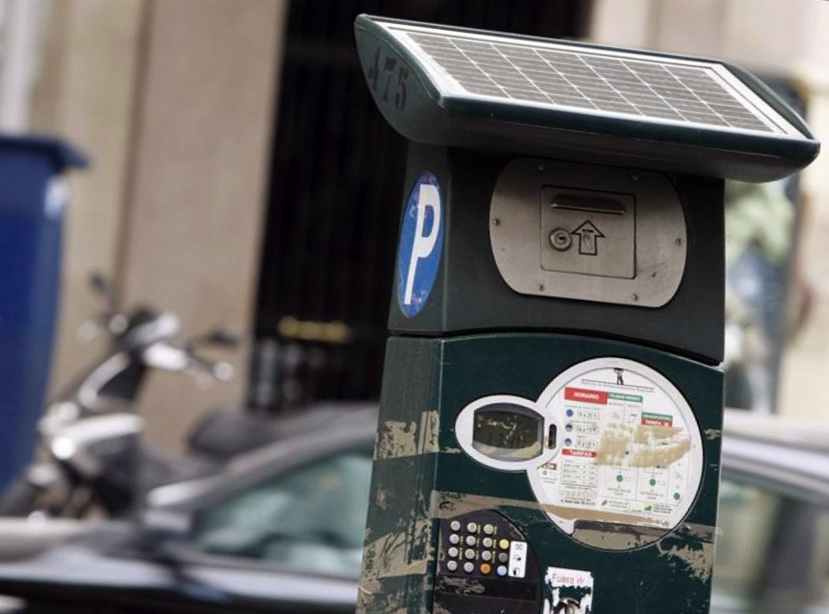festivo estacionar linea verde Tomares enero-costar-area-azul-Tomares