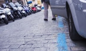 coche-hibrido-liquidar-estacionamiento-controlado-Segovia